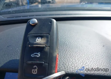 2016 Volkswagen Passat 1.8T Se z USA, uszkodzony, nr VIN 1VWBT7A32GC016272